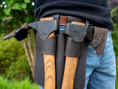 Set-AX1/AX2 – Leder-Doppelwerkzeughalter-Set (inkludiert 2 Äxte)