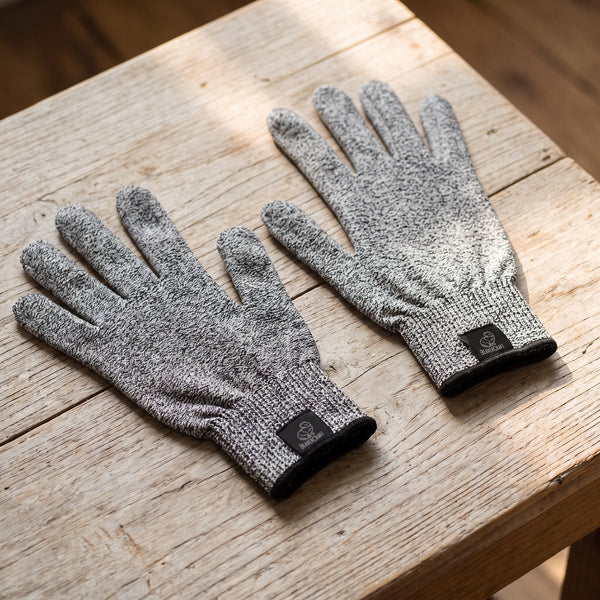 Cut-Resistant Carving Gloves