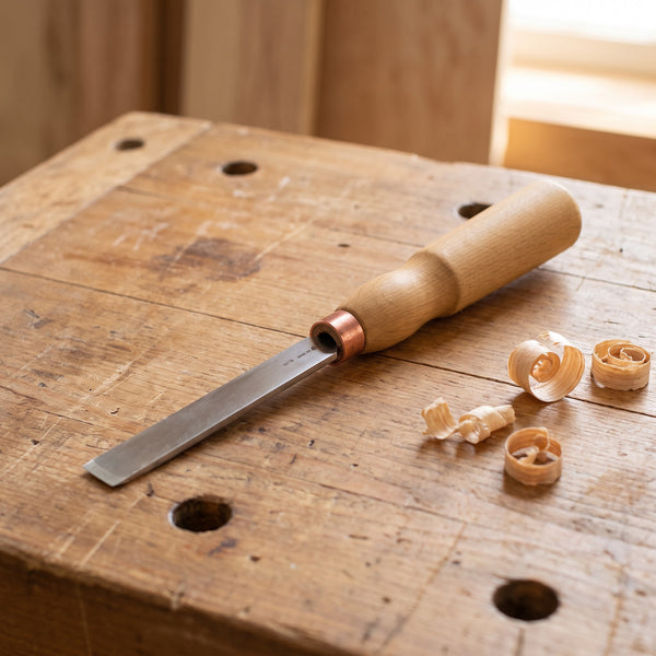 medium size flat chisel