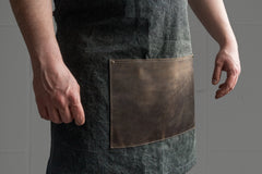 AP4 – Verstellbare Arbeitsschürze aus Segeltuch und Leder