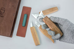 S05 Book - Chip Carving Knives Set in a Book Case