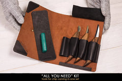 Set of knife in leather bag