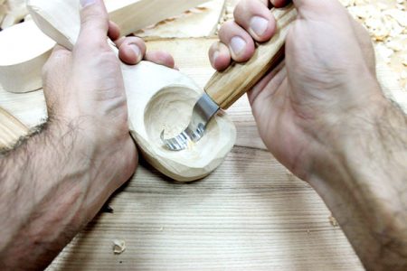Enjoy spoon carving with us!