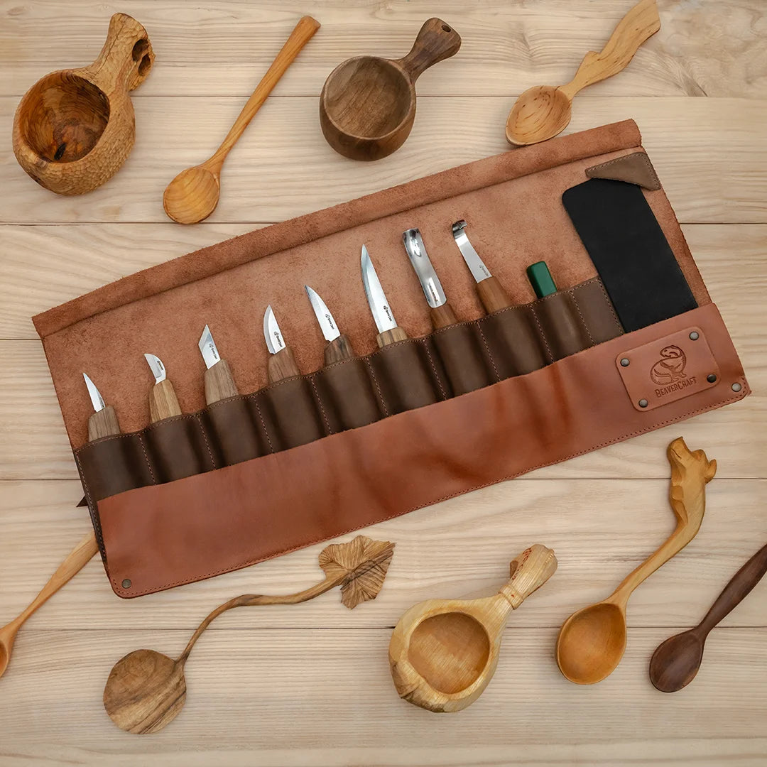 Deluxe Wood Carving Set With Walnut Handles –  S18X