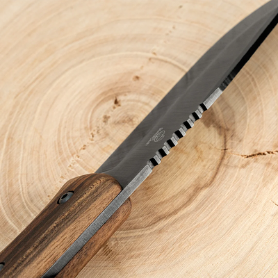 The jimping on the BSH4 spine, close up