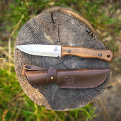 Couteau Bushcraft en Acier au Carbone Manche en Noyer avec Étui en Cuir – BSH6 Breeze