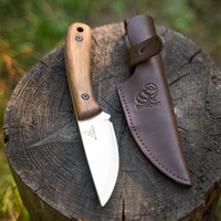 Cuchillo Bushcraft de Acero al Carbono con Mango de Nogal y Funda de Cuero - BSH7 Wild Harvest