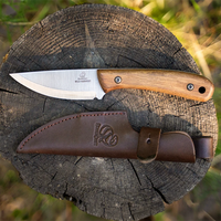 Cuchillo Bushcraft de Acero al Carbono con Mango de Nogal y Funda de Cuero - BSH7 Wild Harvest