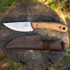 Couteau Bushcraft en Acier au Carbone Manche en Noyer avec Étui en Cuir – BSH7 Wild Harvest
