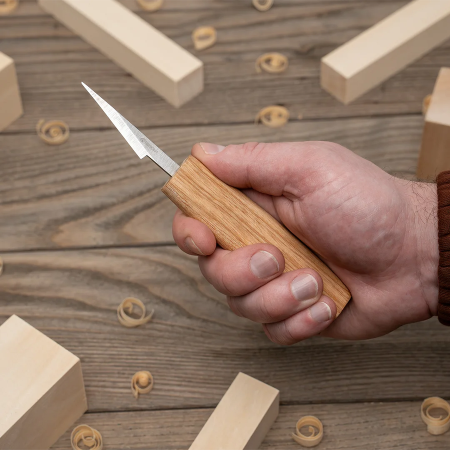 Cuchillo pequeño para tallado detallado en madera - C7