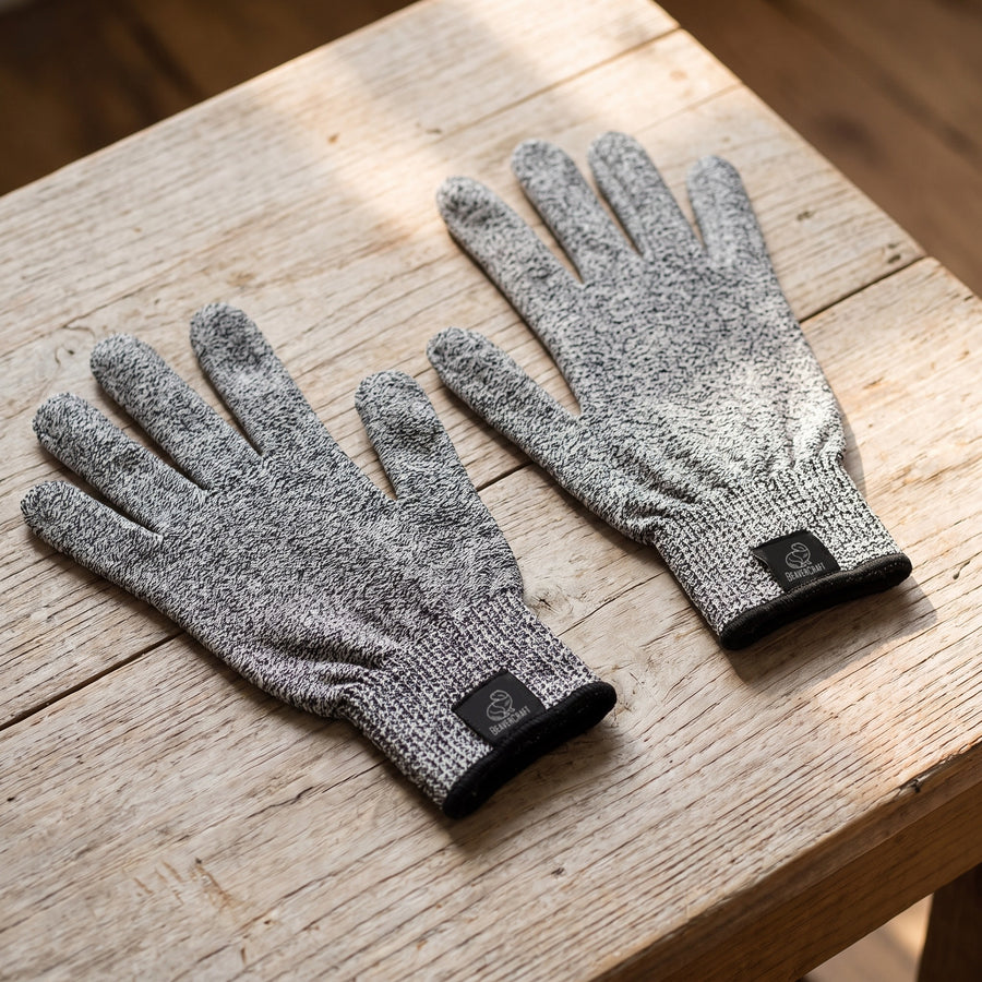 Cut-Resistant Carving Gloves