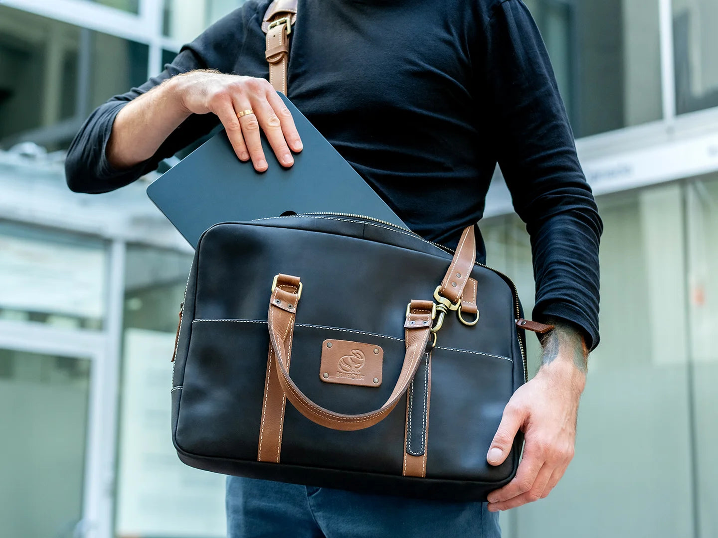 Intense – Leather Business Laptop Bag, Black