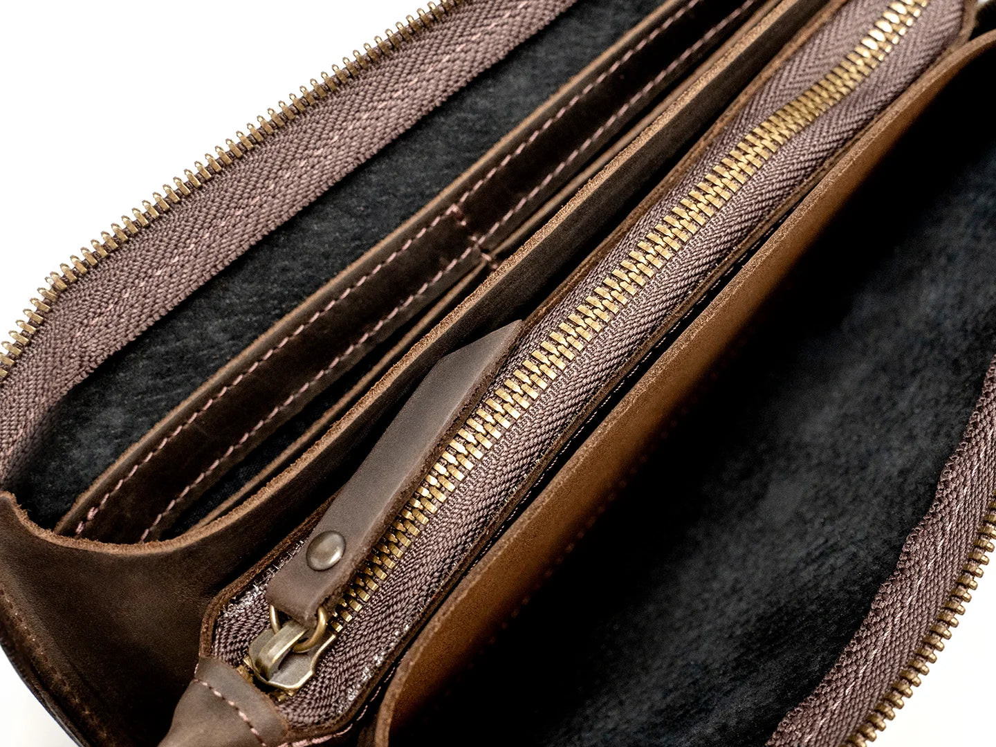 Maverick Men's Leather Clutch Wristlet Hand Bag