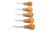 S70L – Erweitertes Holzschnitzset mit Messern, Meißeln, Hohleisen und Schärfzubehör in einem Werkzeughalter (Linkshänder)