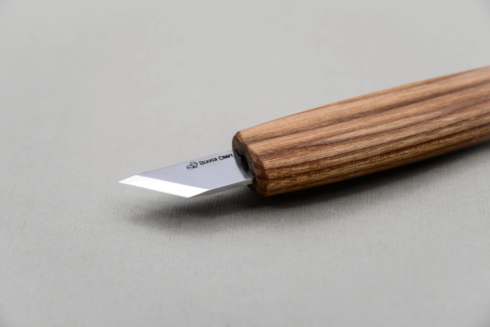 BeaverCraft - What angle to strop a knife? 🤔 #beavercraft_tips