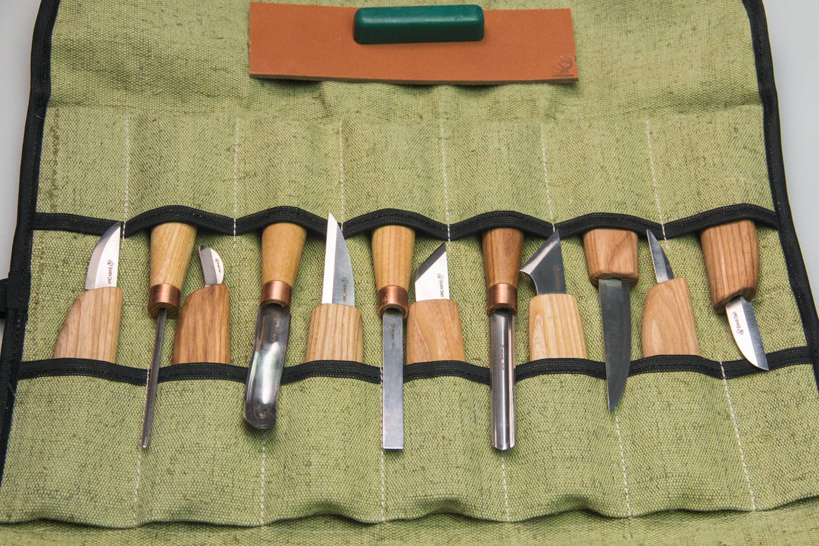 S50 – Holzschnitzerei-Set mit 12 Messern