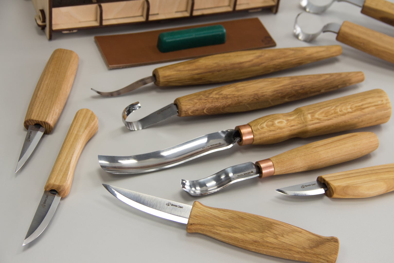 S53L - Universal Woodcarving Set of 10 Tools (left-handed)